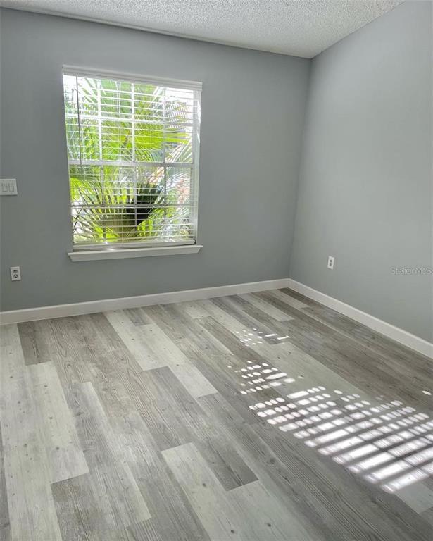 Building Photo - 425 Fountainhead Cir