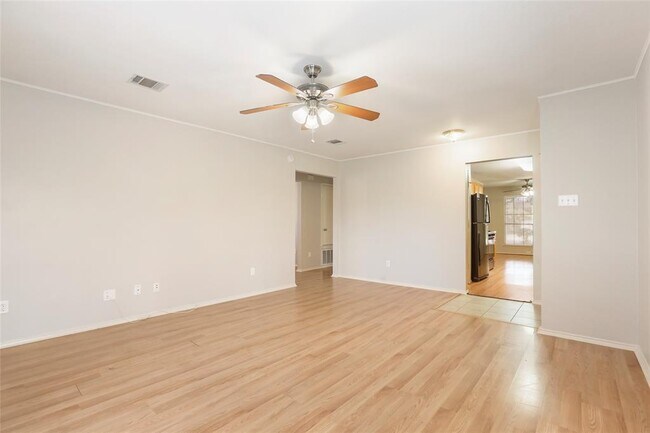 Building Photo - 15204 Drusilla's Dr