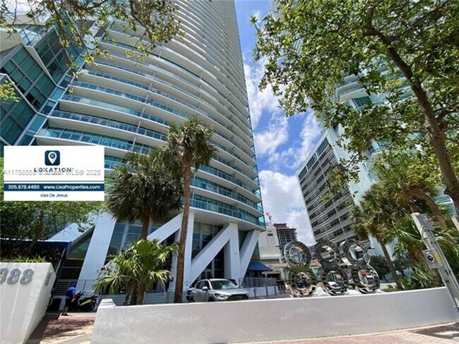 Building Photo - 888 Biscayne Blvd
