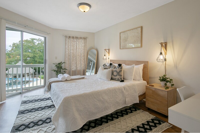 Building Photo - 1006 Brookhollow Dr