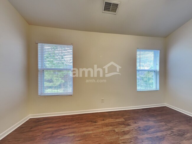 Building Photo - 7005 Sunman Rd