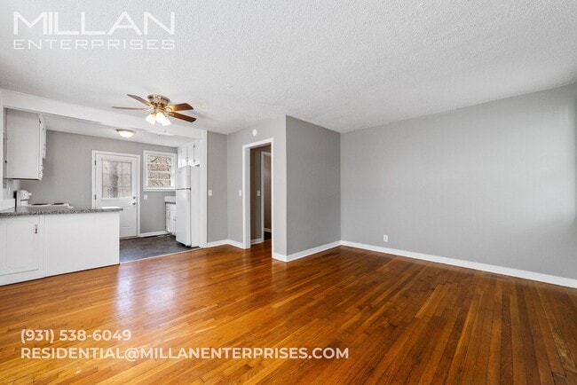 Building Photo - Great Location with Easy Access to Fort Campbell & Downtown