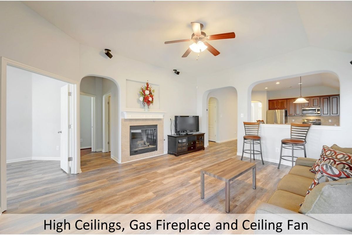 Building Photo - 2605 Salorn Way