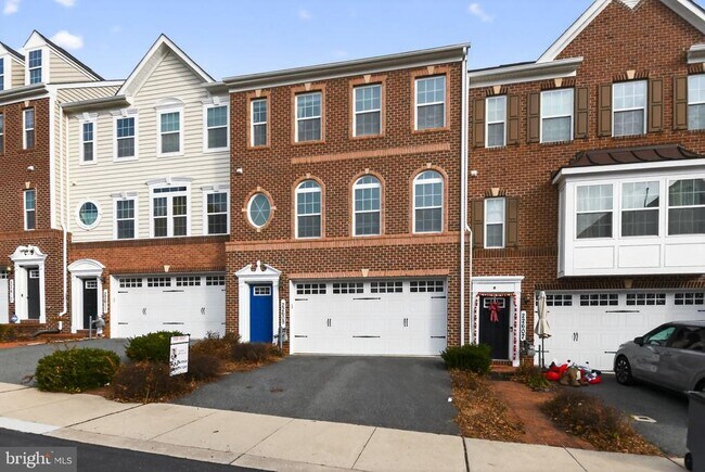 Building Photo - 22609 Winding Woods Way