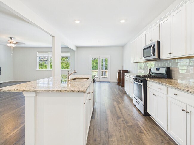 Building Photo - 5701 Brailen Dr