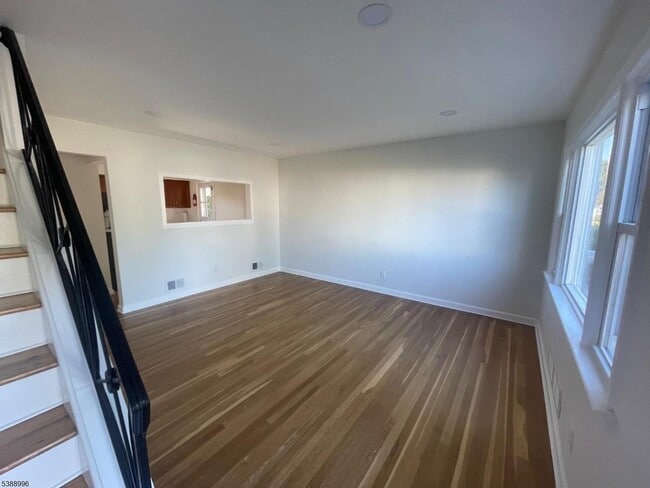 Building Photo - 752 Layton Dr