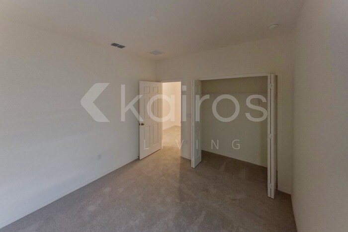 Building Photo - 4411 Paraglider Pl