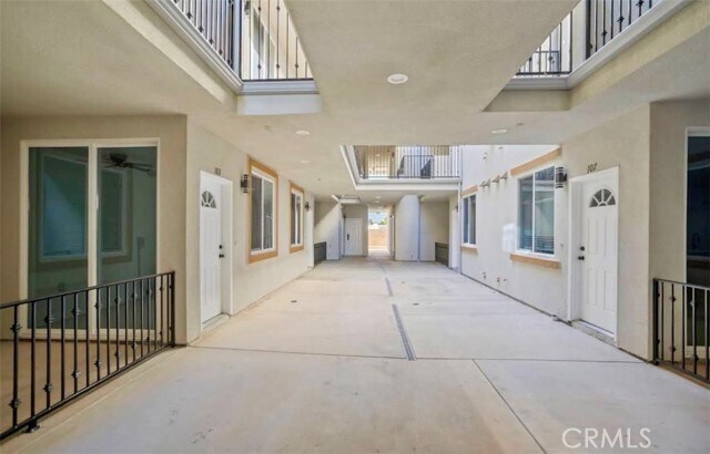 Building Photo - 8153 Banana Ave