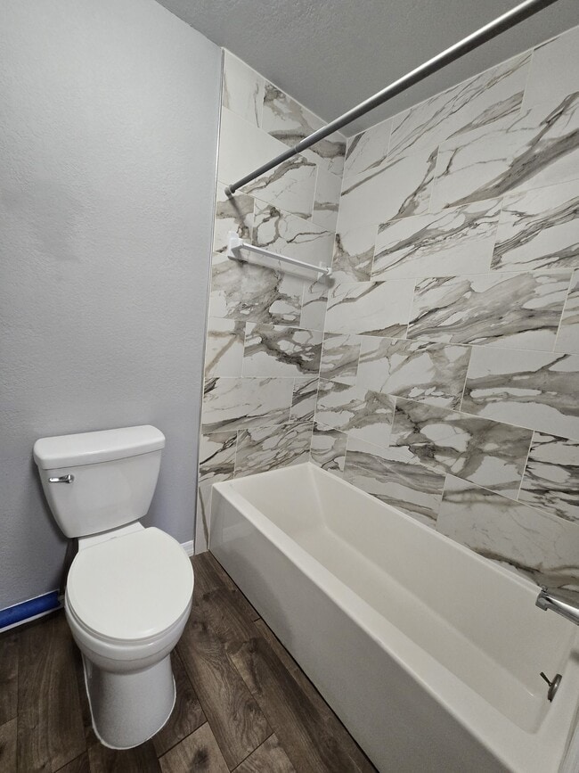 Building Photo - 4433 Bryan Ave