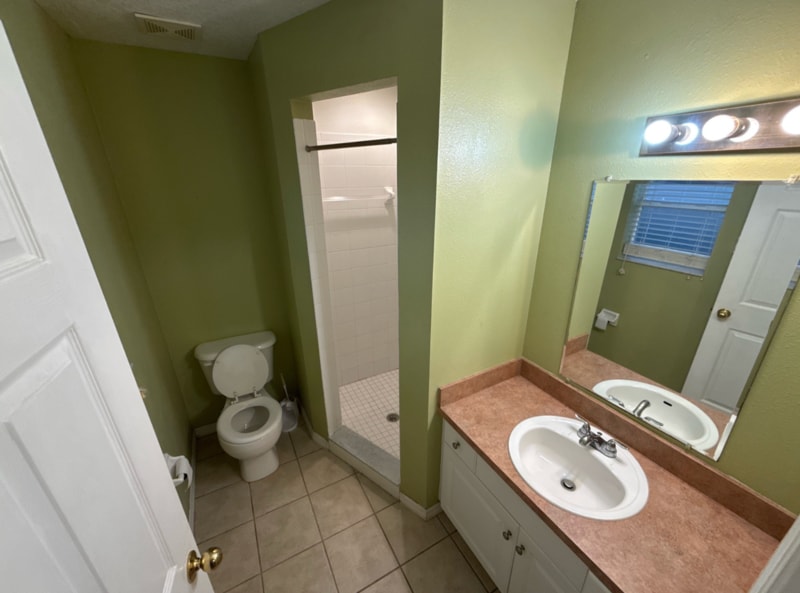 Building Photo - 105 Melody Ln