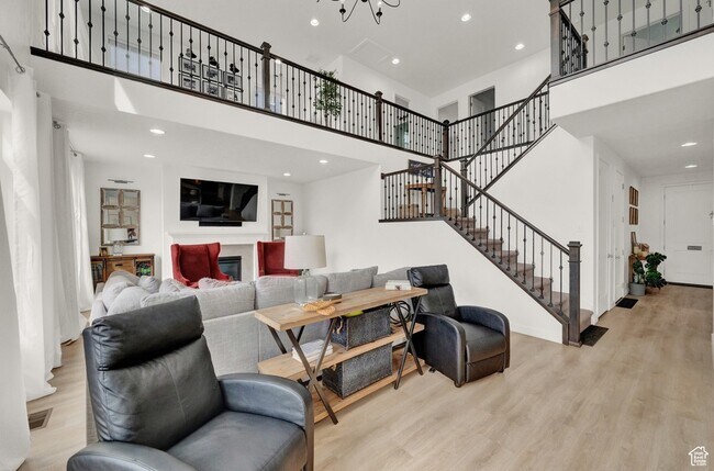 Building Photo - 15162 S Cantle Dr