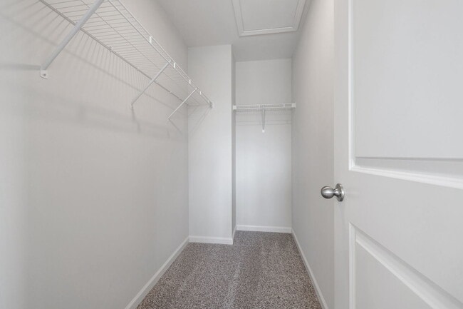Building Photo - 17309 Ulster Dr