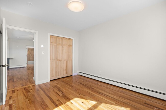 Building Photo - 320 67th St