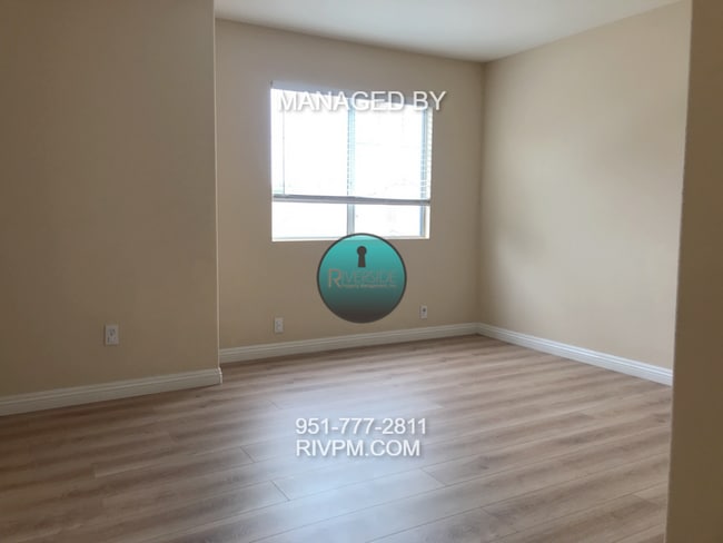 Building Photo - Beautiful 4-Bedroom Home with Pool & Garde...