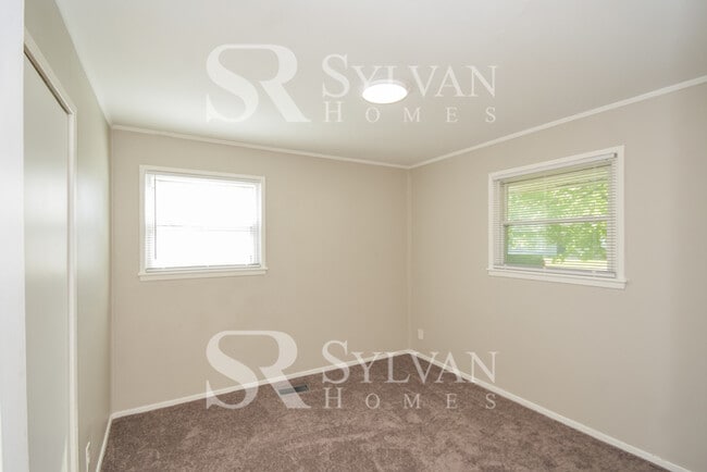 Building Photo - Enjoy living the good life in this 3 bedro...