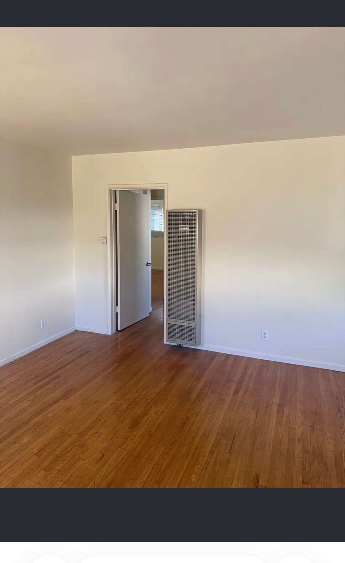 Building Photo - 2514 N Glenoaks Blvd