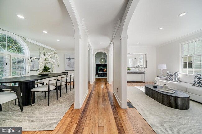 Building Photo - 4817 Chevy Chase Blvd