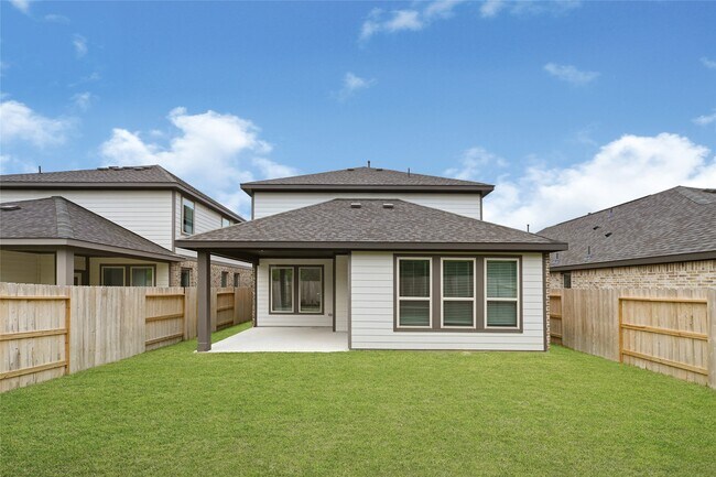 Building Photo - 31819 Autumn Spur Ln