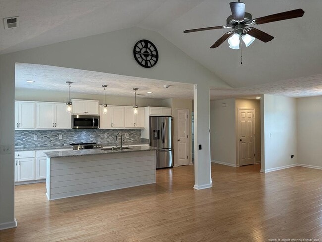Building Photo - 1673 Kershaw Loop