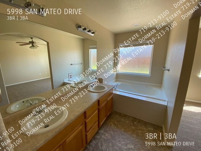 Building Photo - 5998 San Mateo Dr