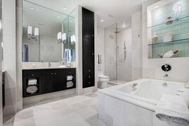 Building Photo - 100 Parrott Drive