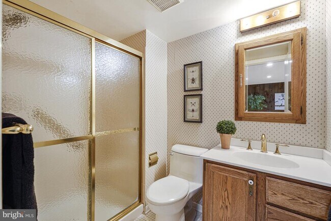 Building Photo - 5308 Hexagon Pl