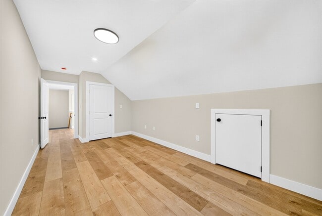 Building Photo - 57 Bellflower Rd