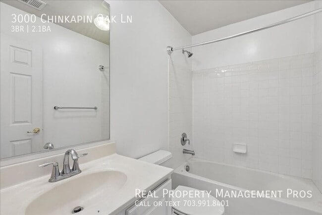 Building Photo - 3000 Chinkapin Oak Ln