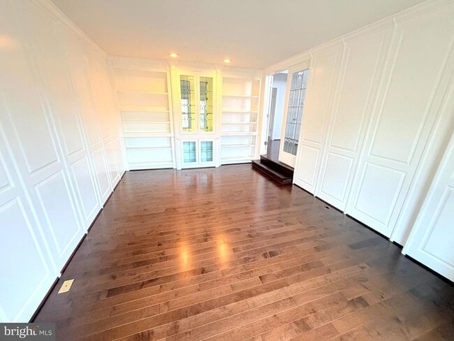 Building Photo - 43549 Coal Bed Ct