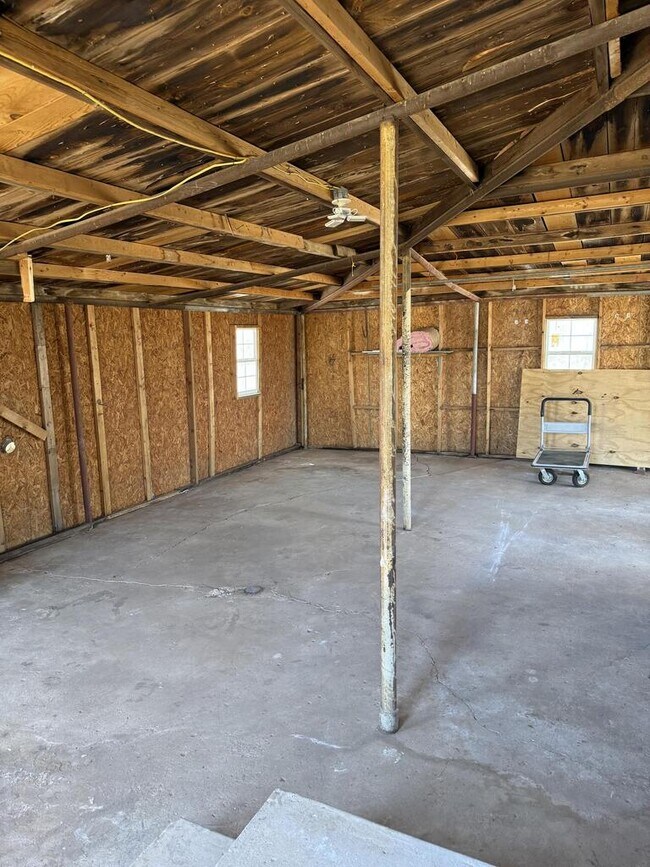 Building Photo - 2810 Judy Ave