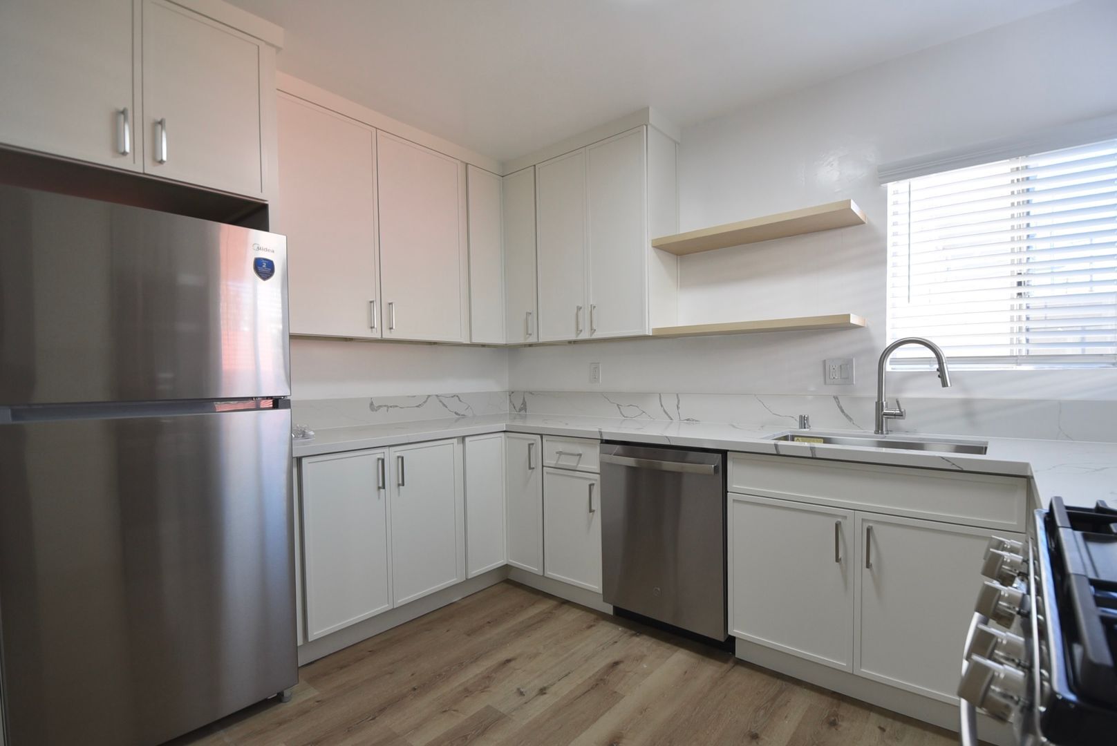 Building Photo - 10855 Morrison St