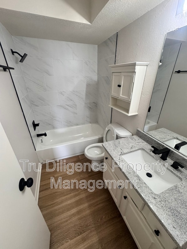 Building Photo - 14425 N Pennsylvania Ave