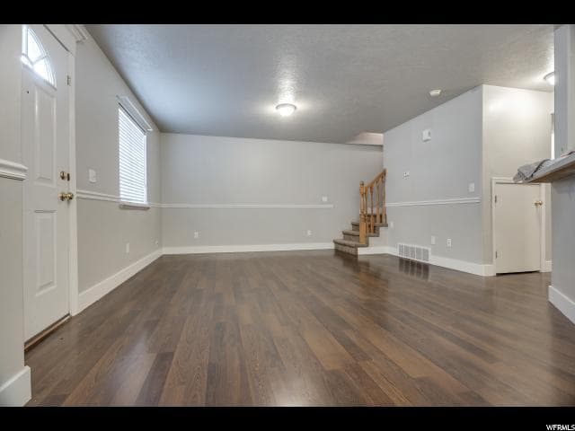 Building Photo - 826 Sugar Maple Ct