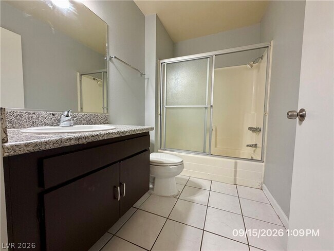 Building Photo - 6122 Meadow View Ln