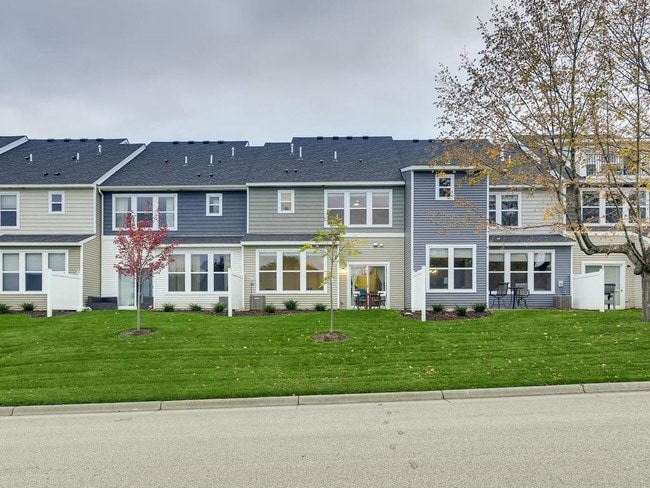 Building Photo - 718 Maggie Way