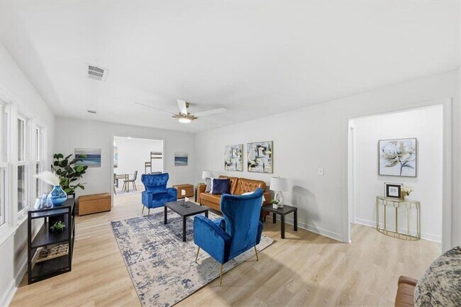 Building Photo - 3488 Richmond Dr SE