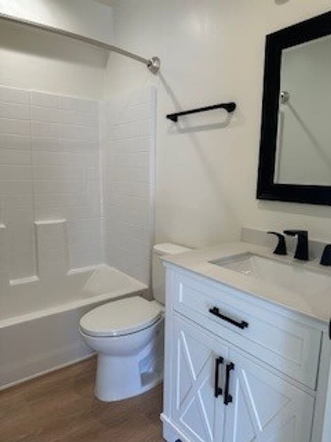 Building Photo - In the Heart of Solvang two-bedroom two ba...
