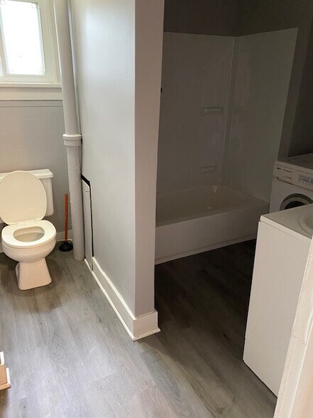 Building Photo - 35811 Matoma Blvd