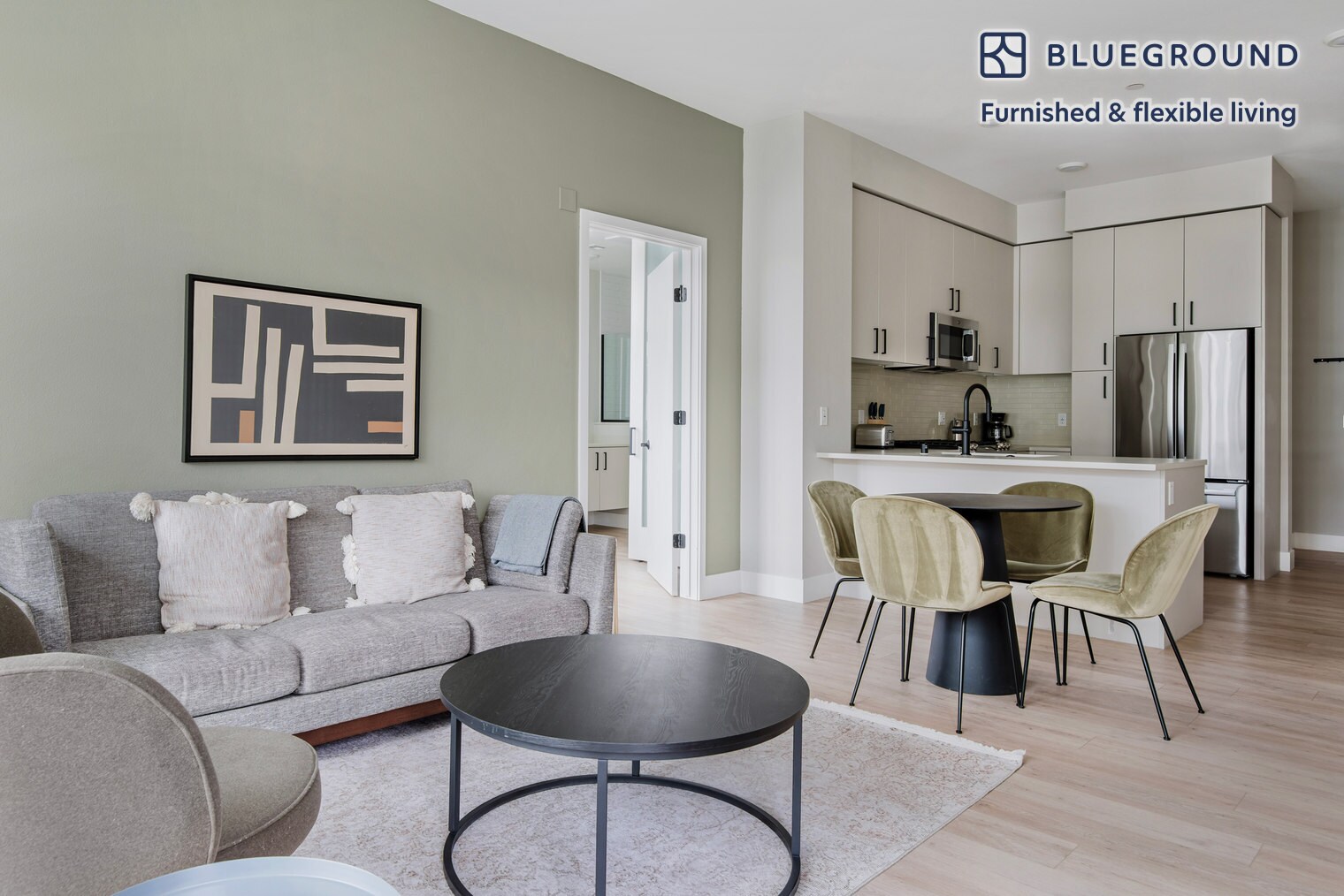 Building Photo - 555 E Evelyn Ave