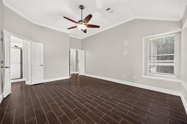 Building Photo - 18015 Oak Cottage Ct