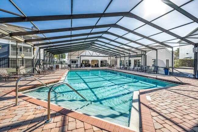 Building Photo - Regatta Shores