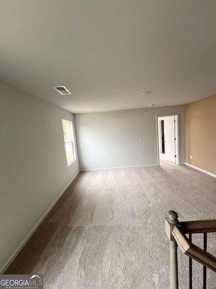 Building Photo - 650 Pt Pl Dr