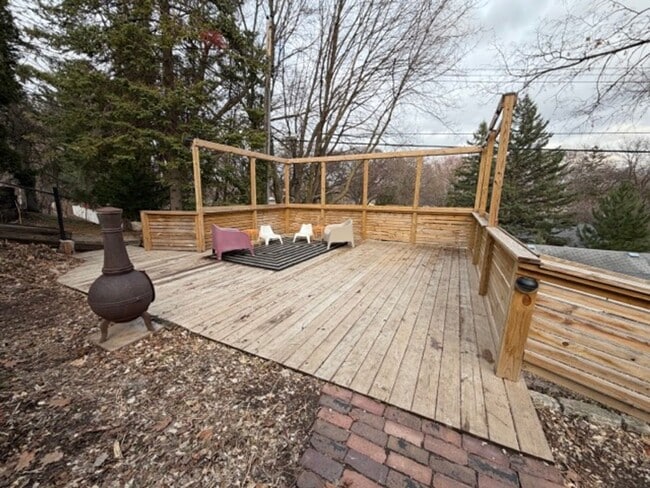 Building Photo - Stylishly Updated 4BR Home in the Heart of Northeast Minneapolis!