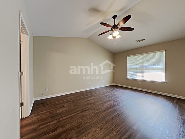 Building Photo - 2095 Mina Lane Dr