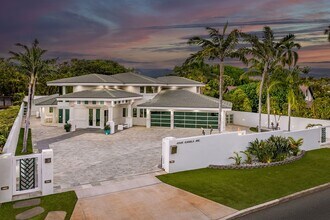 Building Photo - LUXURY RESORT 5/4.5/3+ HOME IN KAHALA, MUS...