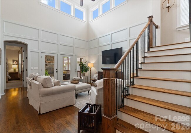 Building Photo - 5137 Rialto St