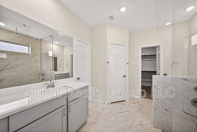 Building Photo - 10064 Mulhouse Dr