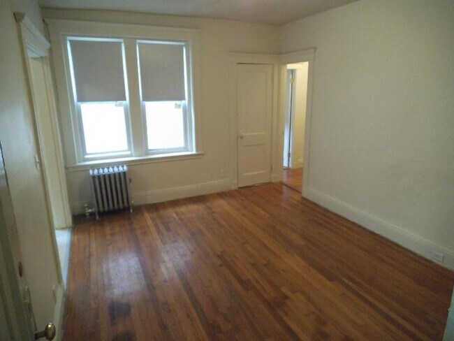 Building Photo - 109 Brainerd Rd