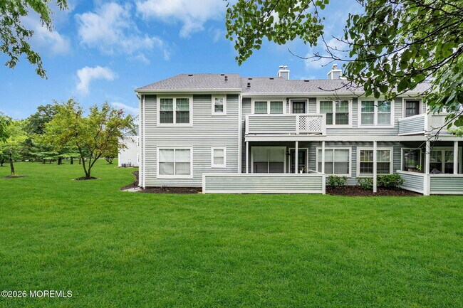 Building Photo - 366 Sequoia Ct