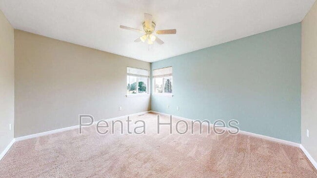 Building Photo - 826 Glenwall Dr